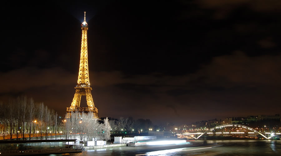 VIP PARIS DISCOVERY + EIFFEL TOWER 